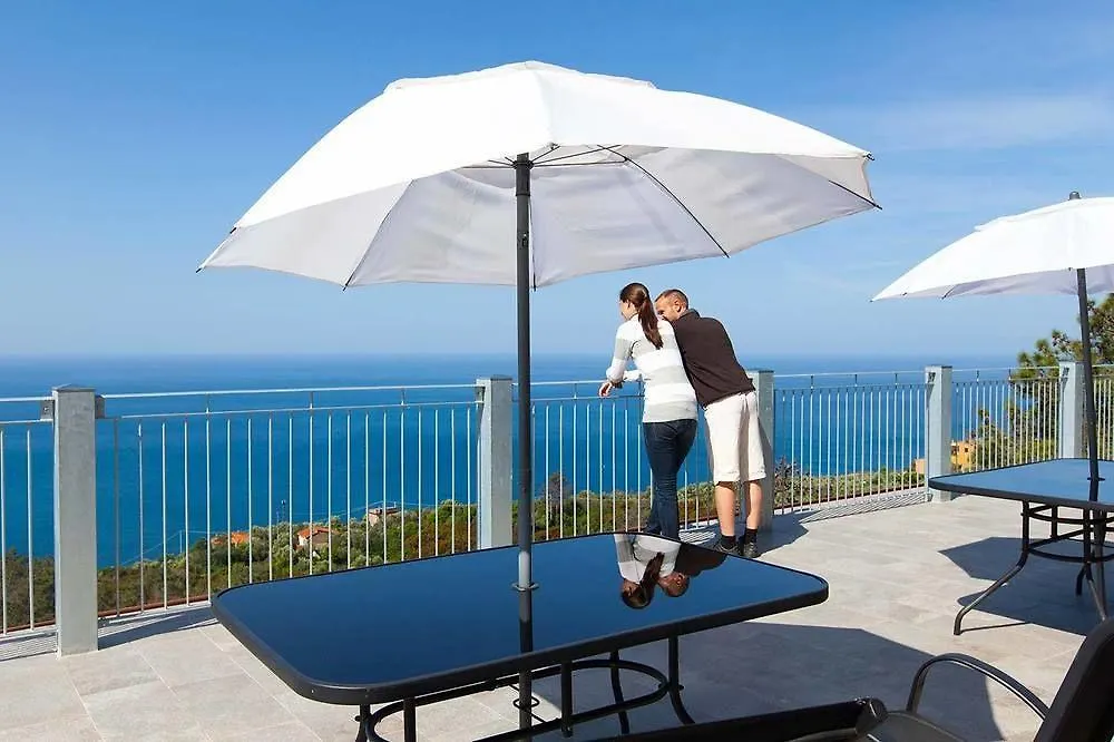 Hotel Due Gemelli Riomaggiore 3*,