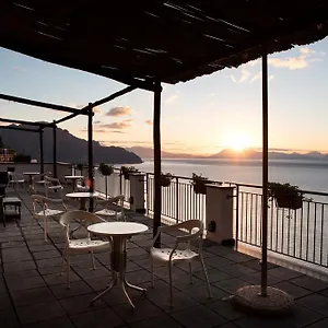 https://doria-amalfi.hotels-amalfi.com