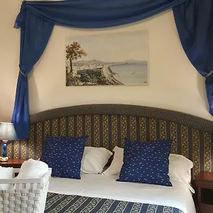 https://napoli-centrale.hotels-amalfi.com